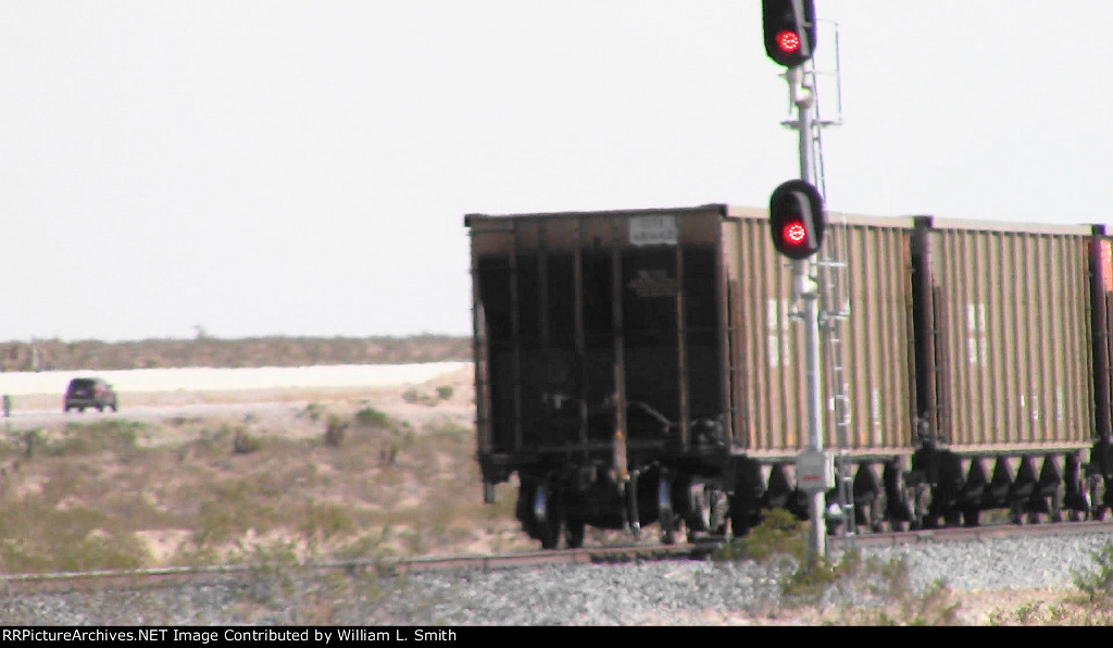 EB Empty Unit Hooper Frt at Erie NV -105